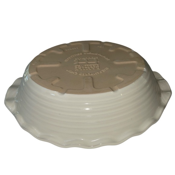 The Pampered Chef New Traditions Stoneware Deep Dish Pie Plate Vanilla - Picture 10 of 12